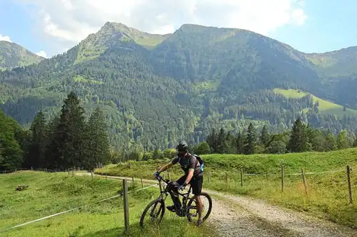Moutainbiken im Ehrenschwanger Tal